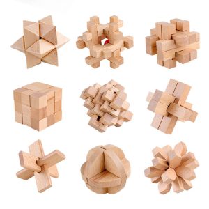 A complete set of beech wood Luban lock series